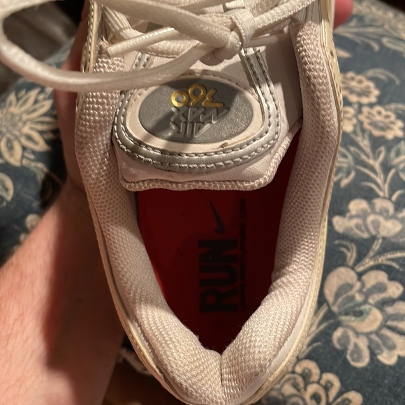 Nike AirMax 360s released in 2007 brand new-never worn. Air bubbles stilperfect - Picture 4 of 6